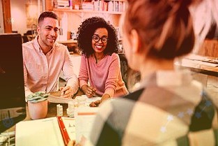 A股公司多项薪酬指标全体揭榜三家公司员工人均百万年薪